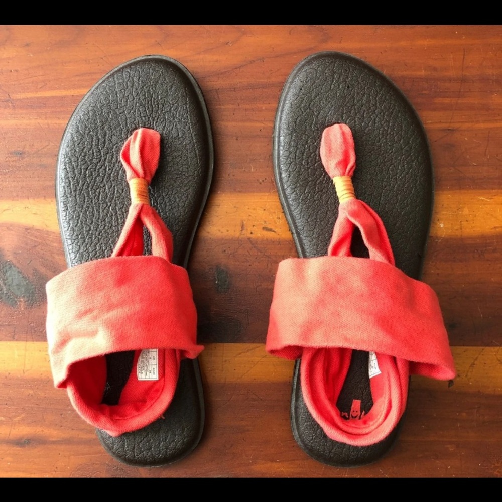 Sanuk Sandal - Yoga Flip Flop